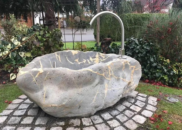 Zani Helga Bed & Breakfast 3*